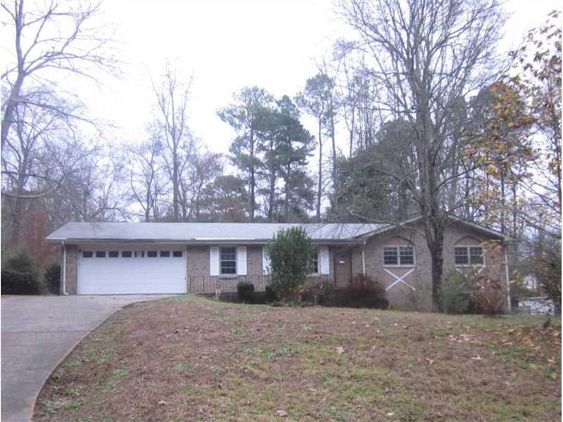 226 King David Dr., Lilburn, GA 30047