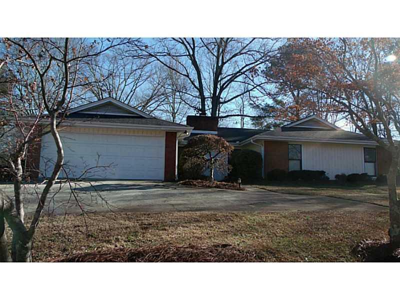 1398 Somerset Way, Lilburn, GA 30047