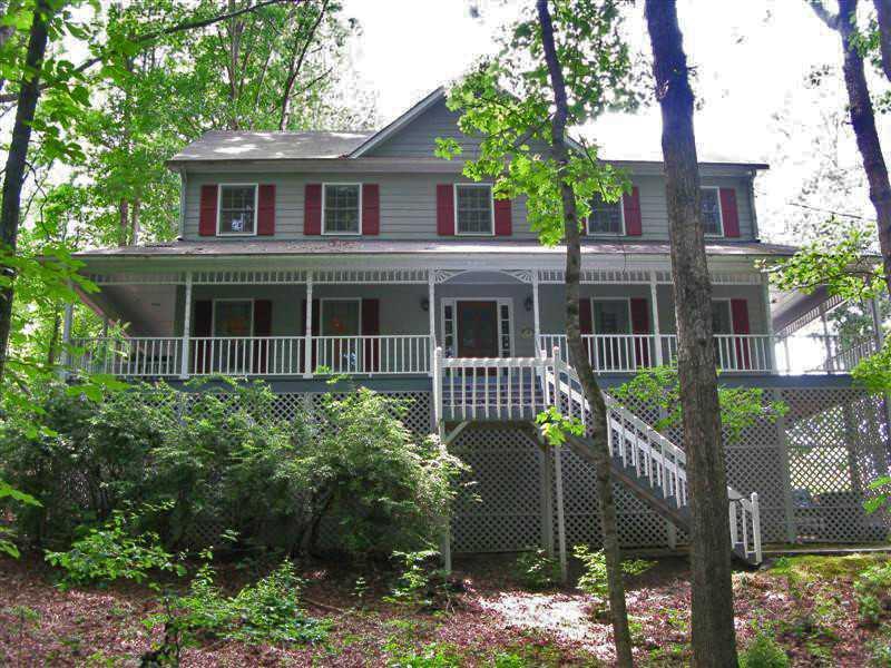 218 Teakwood Ln., Woodstock, GA 30188