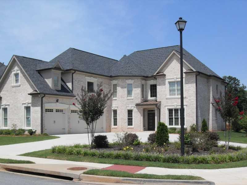 1180 Pearl Mist Dr., Lilburn, GA 30047