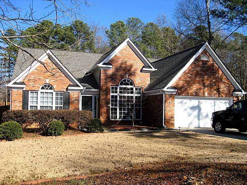 6115 Saddlehorse Dr., Flowery Branch, GA 30542