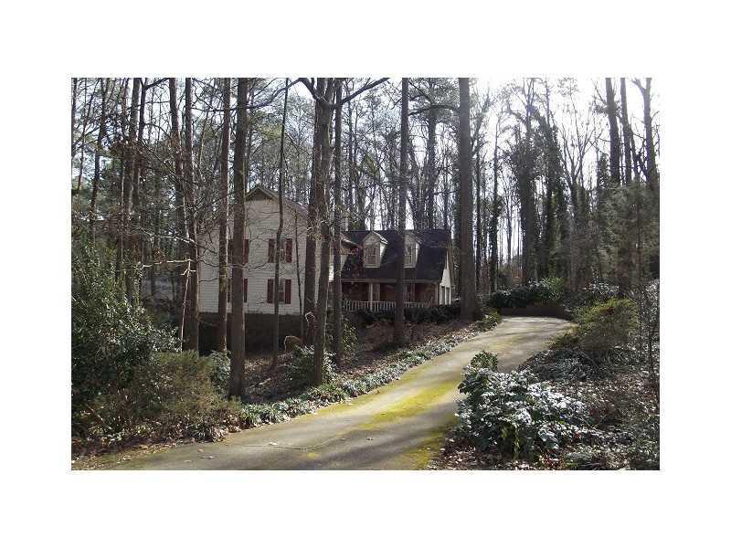 3694 Hunting Ridge Dr., Lilburn, GA 30047