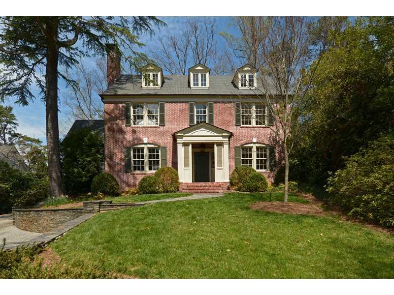 517 Manor Ridge Dr., Atlanta, GA 30305