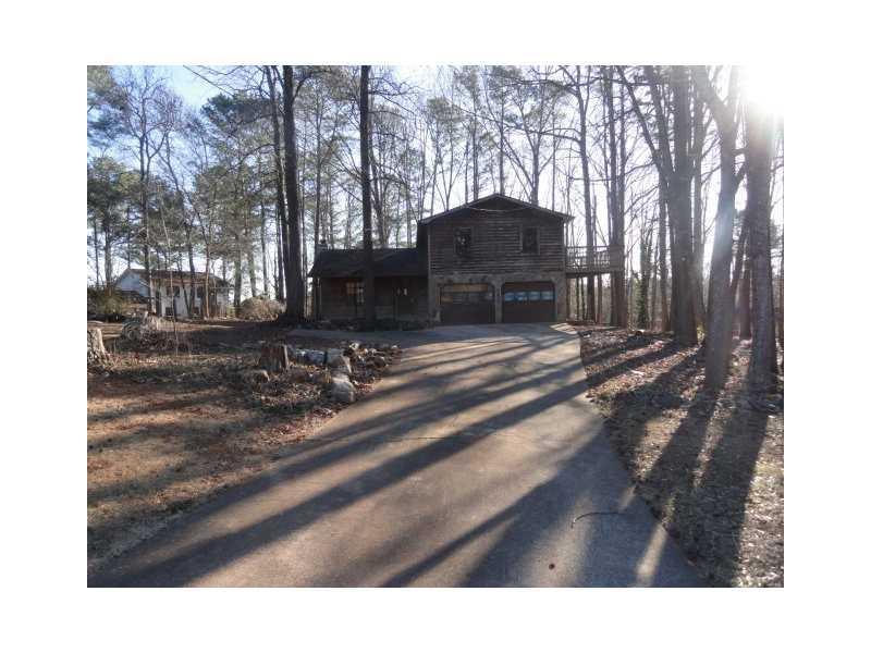 1054 Camp Creek Dr., Lilburn, GA 30047