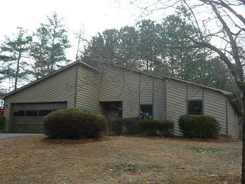 2282 Marshes Glenn Dr., Norcross, GA 30071