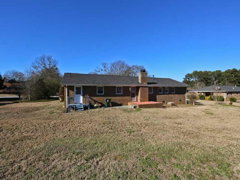 5488 Janice Ln., Stone Mountain, GA 30087