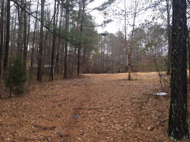 5661 Lanny Dr., Powder Springs, GA 30127