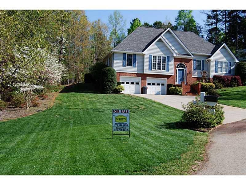 3519 Paige Ct., Gainesville, GA 30504