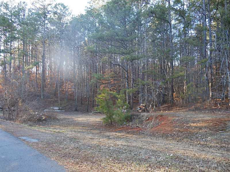 681 Pumpkinvine Rd., Acworth, GA 30101