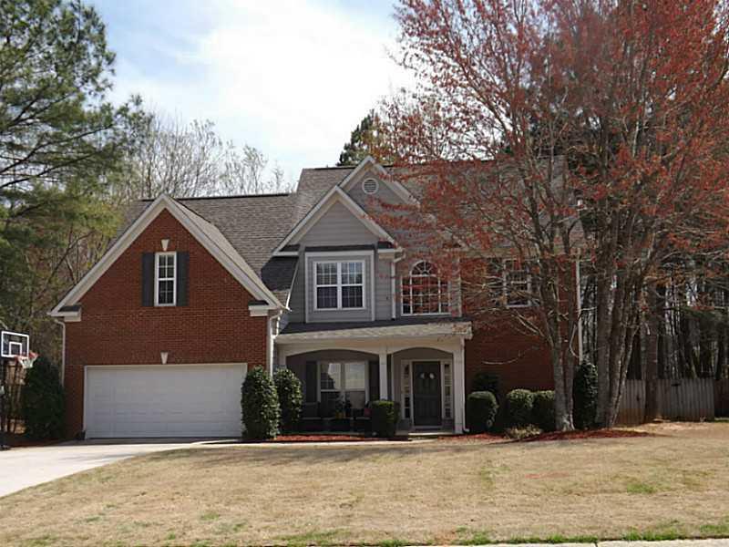 5570 Newberry Point Dr., Flowery Branch, GA 30542