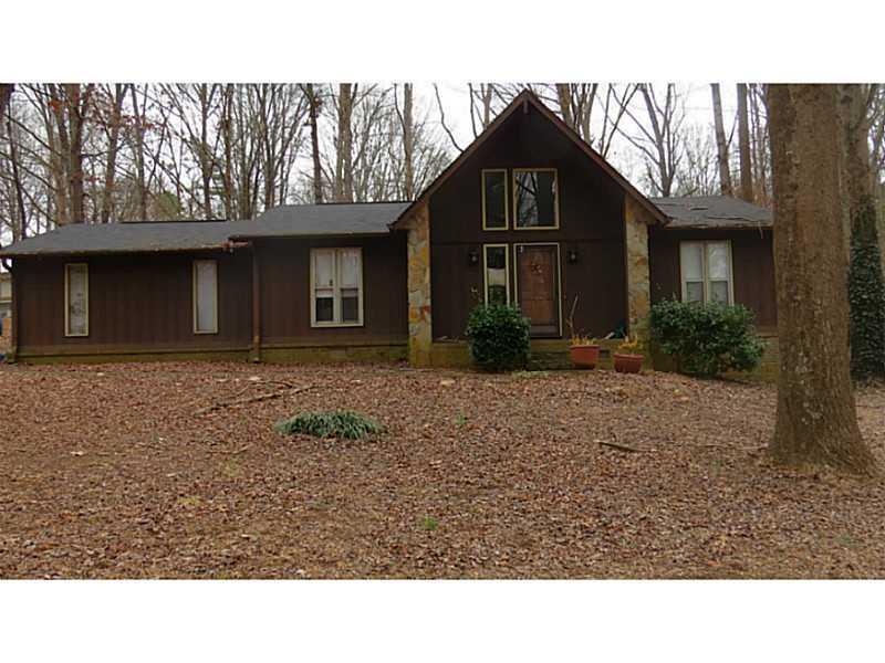 915 Camp Creek Dr., Lilburn, GA 30047