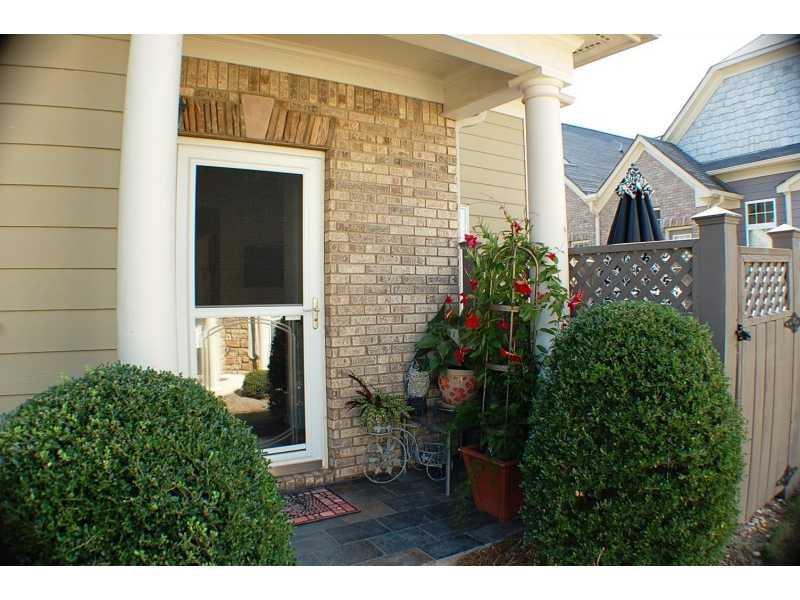 207 Glens Loop, Woodstock, GA 30188