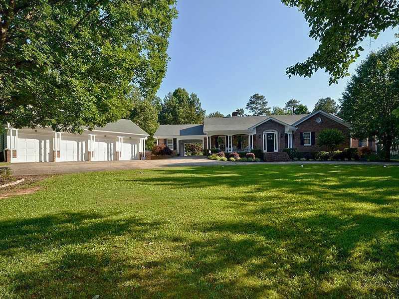 6339 Gaines Ferry Rd., Flowery Branch, GA 30542