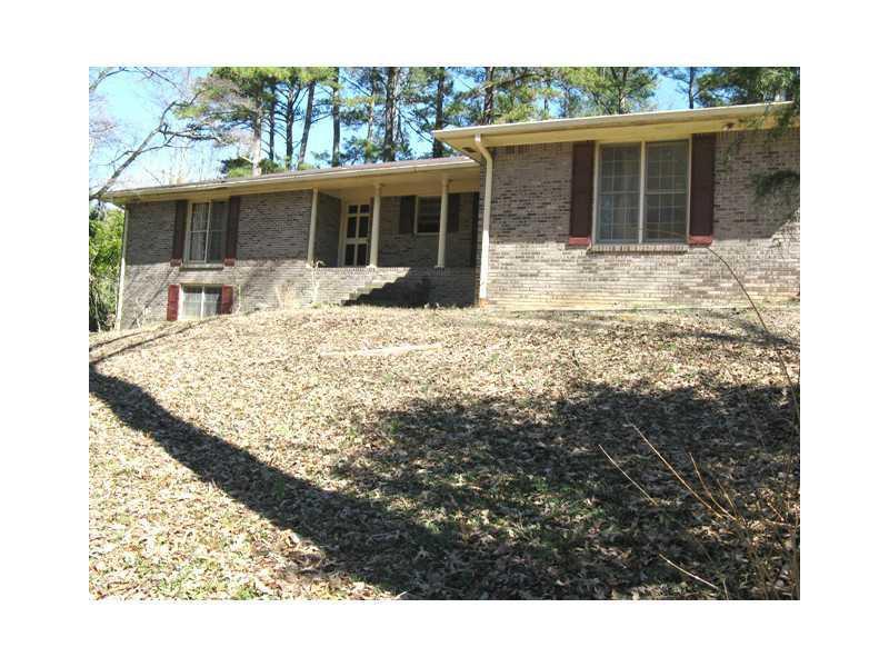3651 Rainbow Cir., Snellville, GA 30039