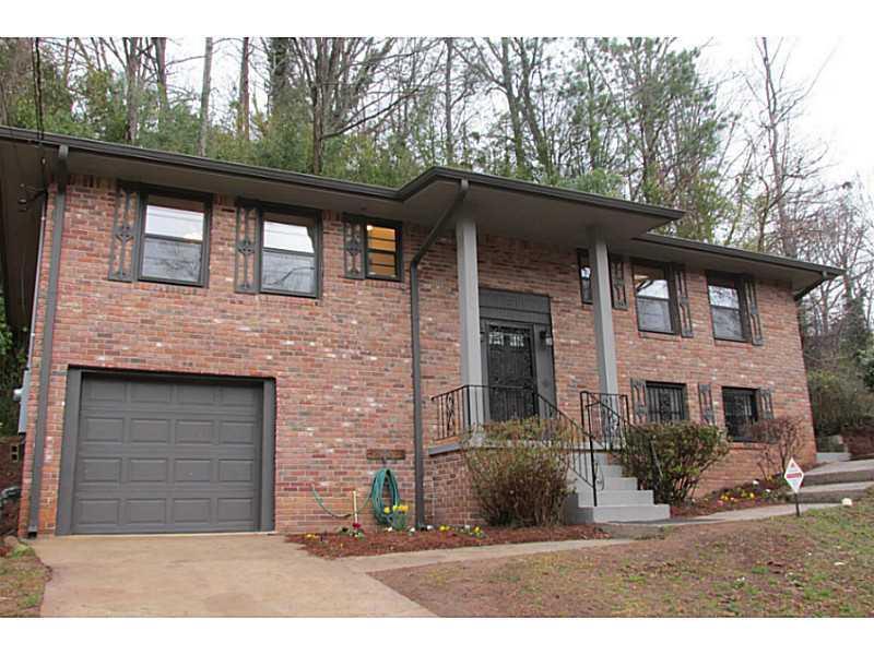 2858 Rockcliff Rd., Atlanta, GA 30316
