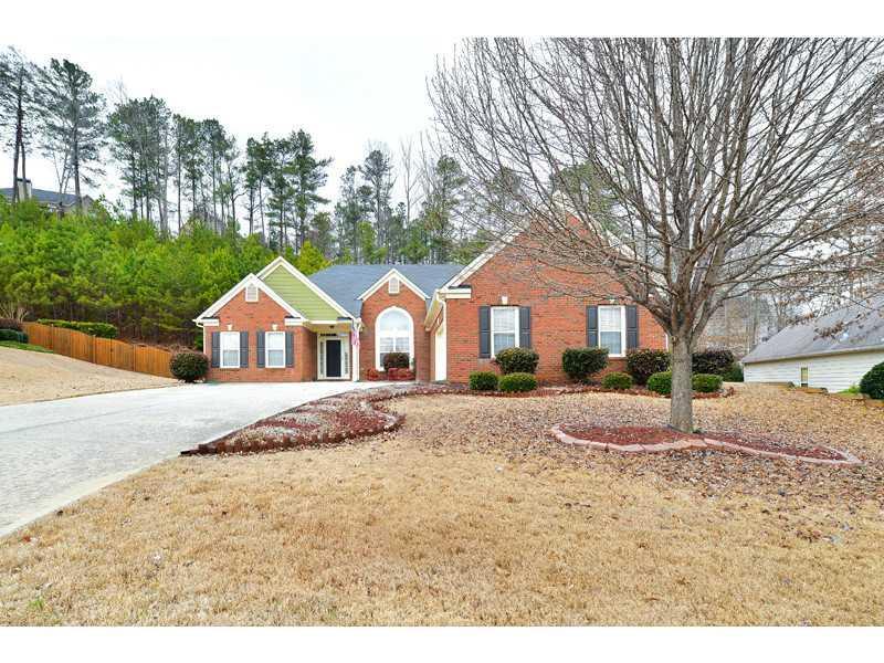 102 Clifford Ct., Canton, GA 30115
