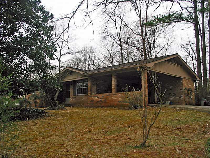 5156 Oakdale Ct., Douglasville, GA 30135