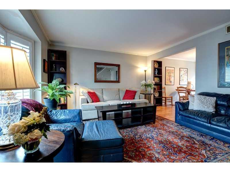 136 Peachtree Memorial Dr. #CT3, Atlanta, GA 30309