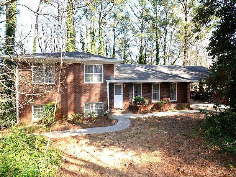 229 Skyland Dr., Roswell, GA 30075