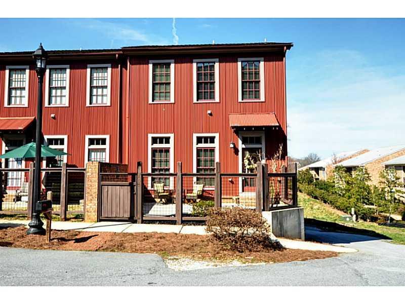 160 Vickery Falls Dr., Roswell, GA 30075