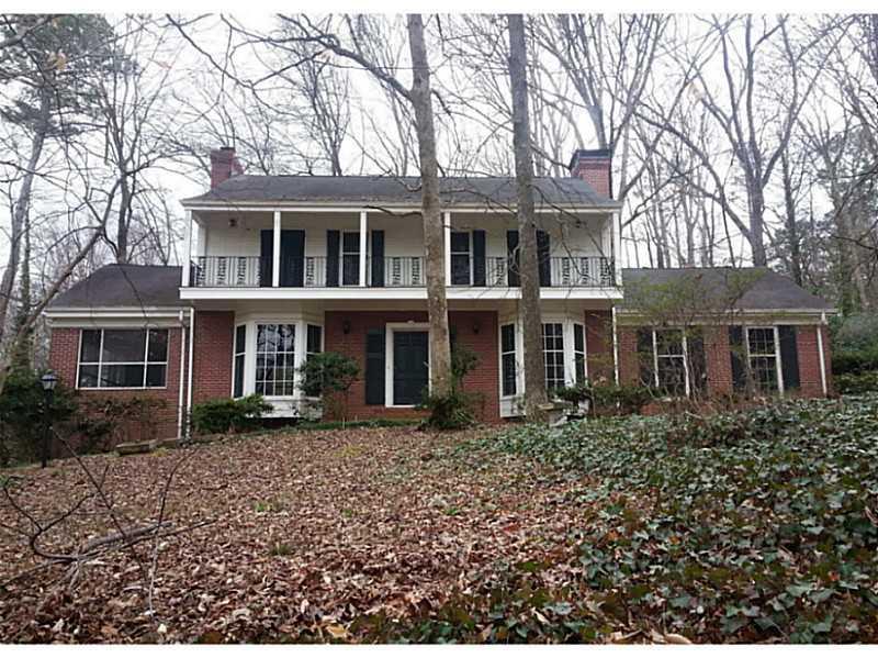 395 Forest Hills Dr., Atlanta, GA 30342