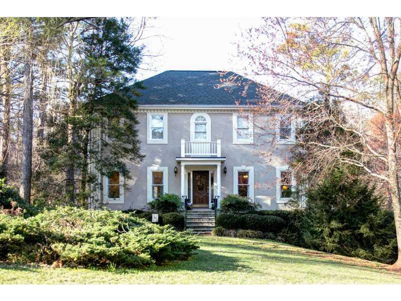 815 Pinehurst Dr., Woodstock, GA 30188