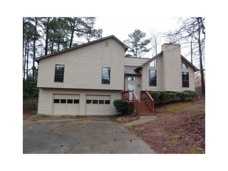 9890 Summer Oaks Dr., Roswell, GA 30076
