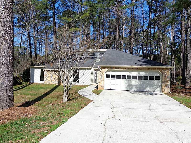 4093 Bent Willow Dr., Lilburn, GA 30047