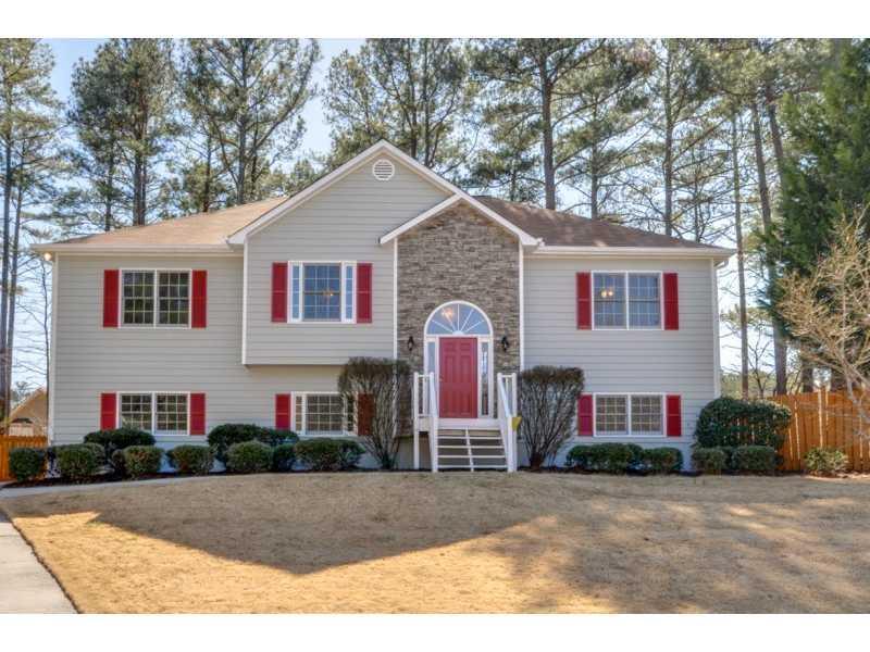 402 Queensbury Pl., Acworth, GA 30102