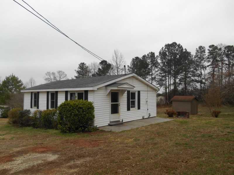 4539 Cash Dr., Flowery Branch, GA 30542