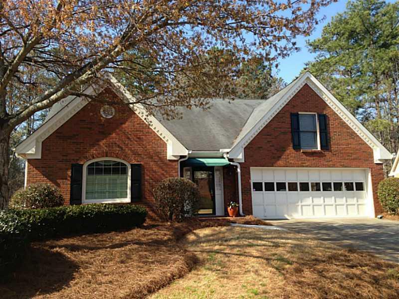 360 Shelli Ln., Roswell, GA 30075