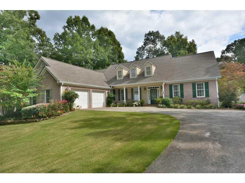 5919 Nachoochee Tr., Flowery Branch, GA 30542