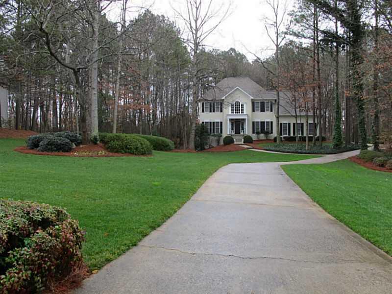 6485 Calamar Dr., Cumming, GA 30040