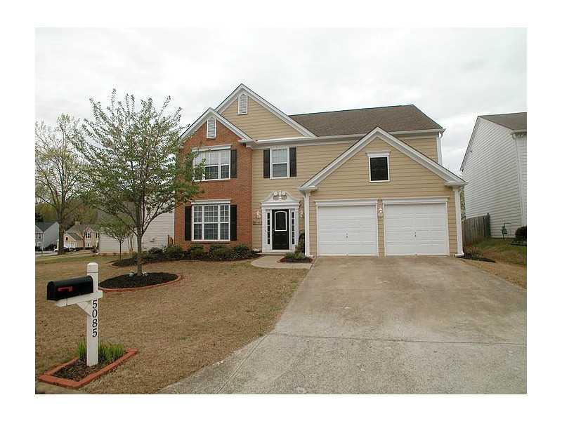 5085 Foxberry Ln., Roswell, GA 30075