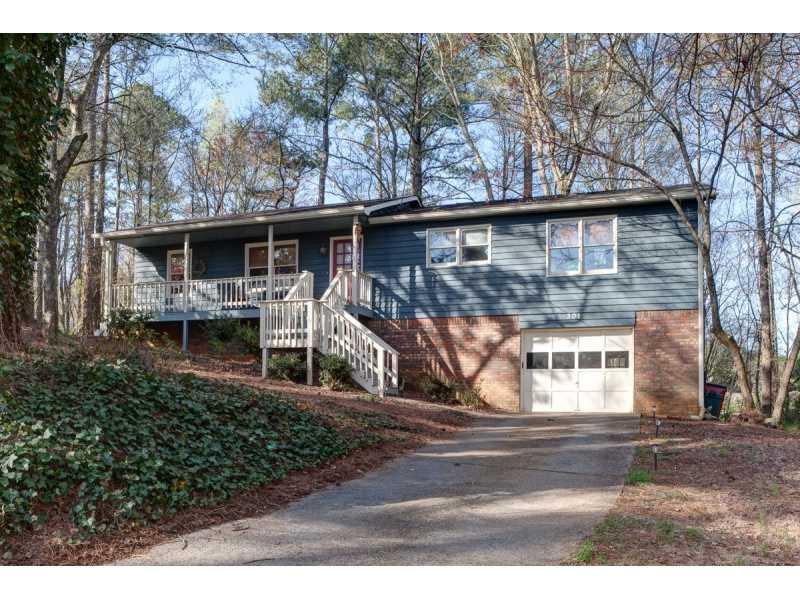301 Briarwood Ct., Woodstock, GA 30188