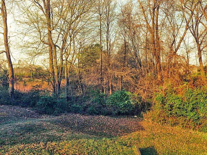 855 Mill Station Dr., Lawrenceville, GA 30046