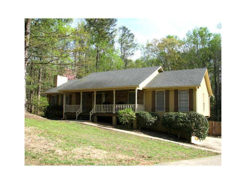 1015 Knotts Pointe Dr., Woodstock, GA 30188