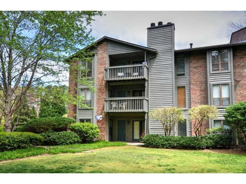 222 Tuxworth Cir., Decatur, GA 30033