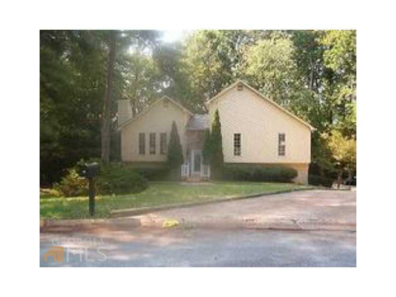 43 Crocker Ln., Hiram, GA 30141