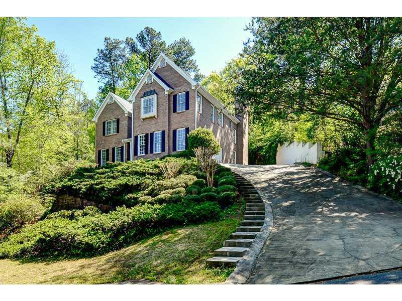 96 Skyland Dr., Roswell, GA 30075