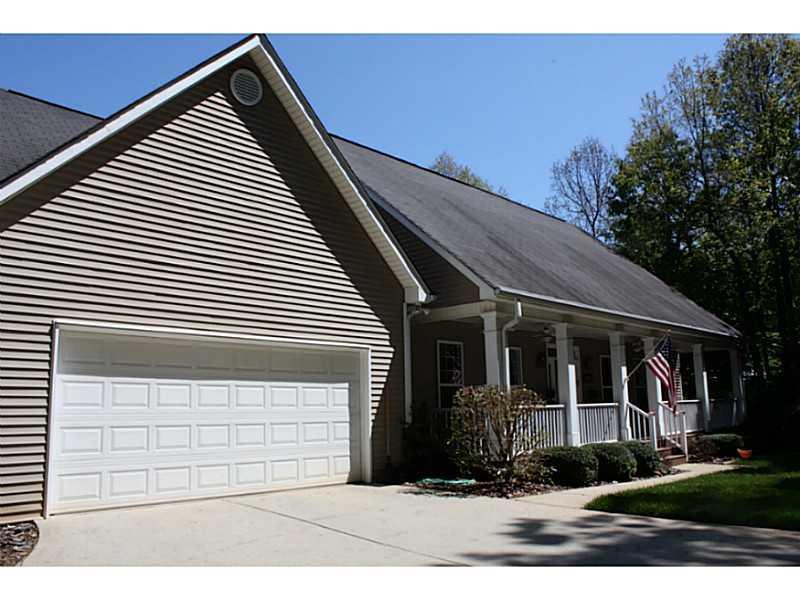 280 Suzie Creek Dr., Ball Ground, GA 30107