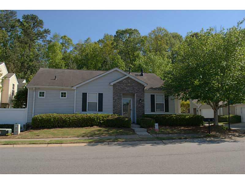716 Bedford Ct., Woodstock, GA 30188