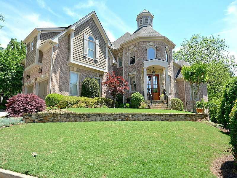 3951 White Horse Ln., Smyrna, GA 30080