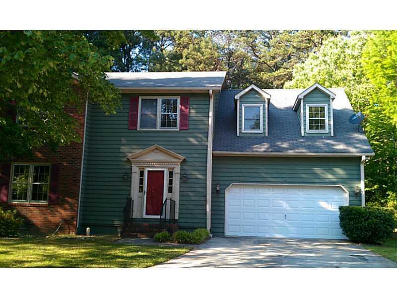 2081 Crescentview Dr., Lawrenceville, GA 30044