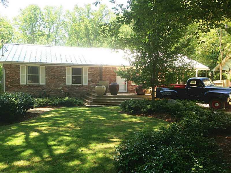 2586 Warwick Cir., Atlanta, GA 30345
