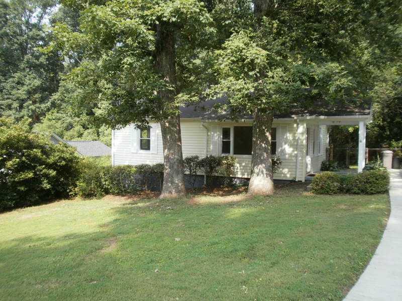 700 Wendan Dr., Decatur, GA 30033