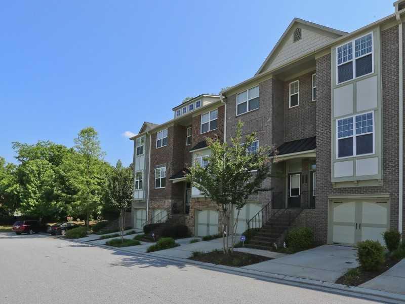 1958 Cobblestone Cir. #124, Atlanta, GA 30319