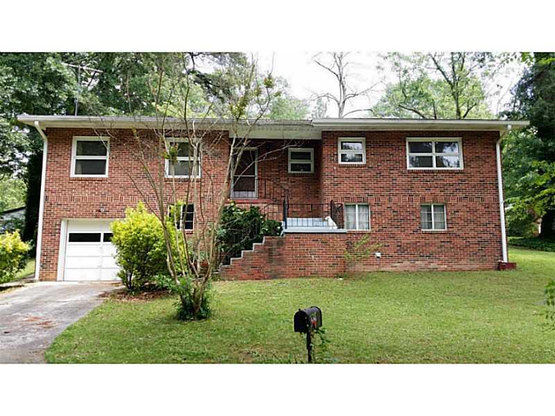 2631 Rosalyn Ln., Smyrna, GA 30080