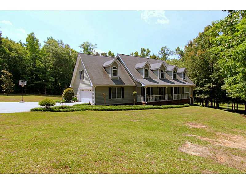 877 Ednaville Rd., Braselton, GA 30517