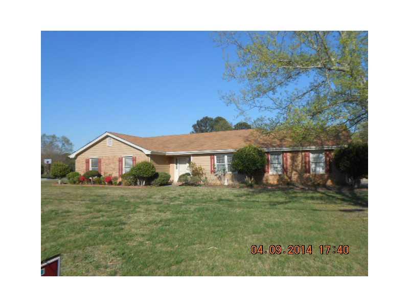 3482 Rosebud Rd., Loganville, GA 30052